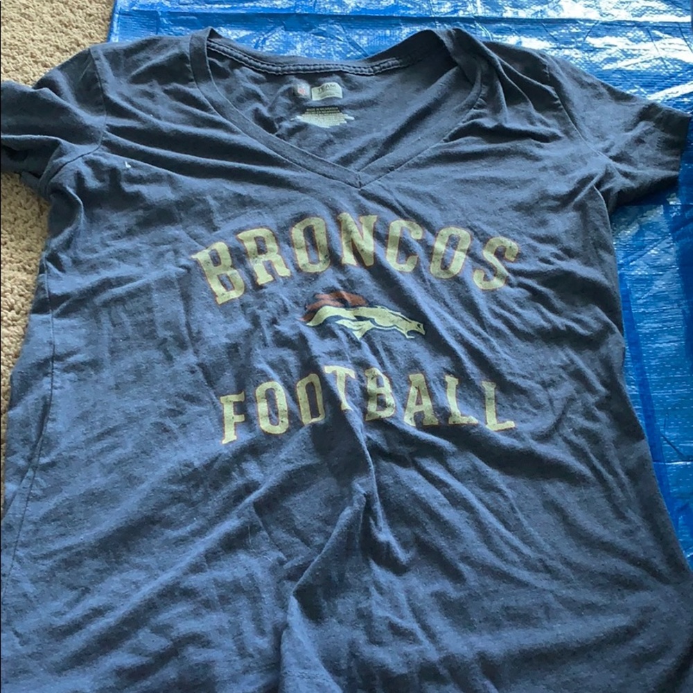 Tee shirt